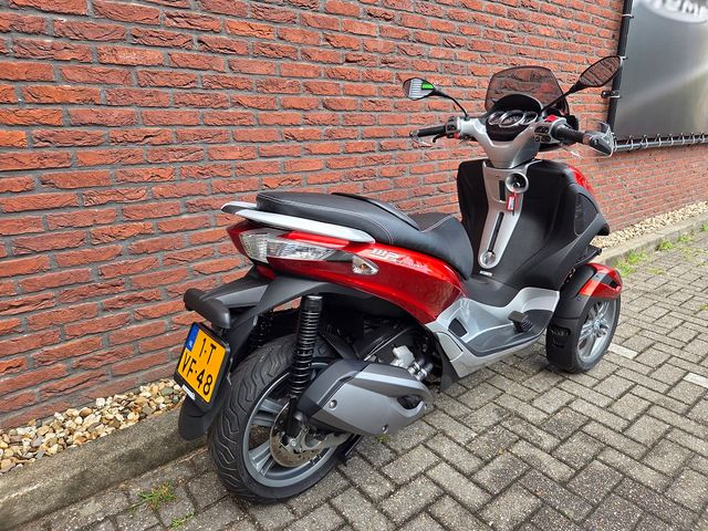 piaggio - mp3-300-yourban