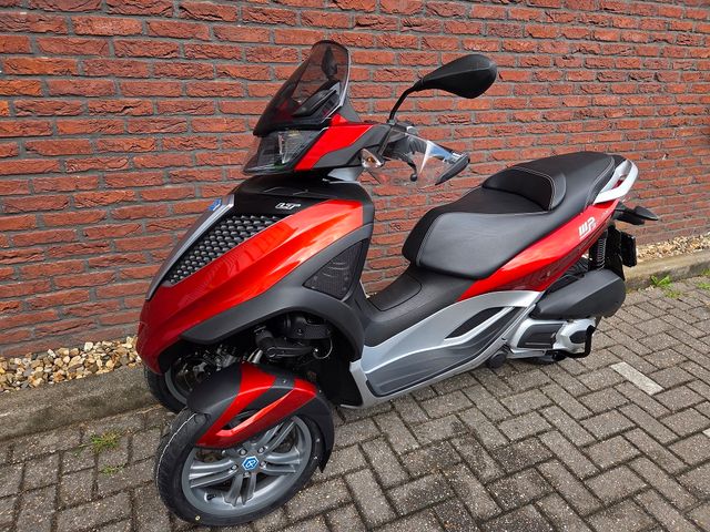 piaggio - mp3-300-yourban
