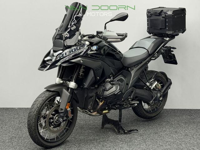 bmw - r-1300-gs-triple-black