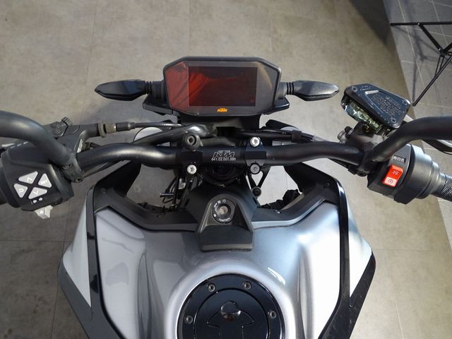 ktm - 790-duke