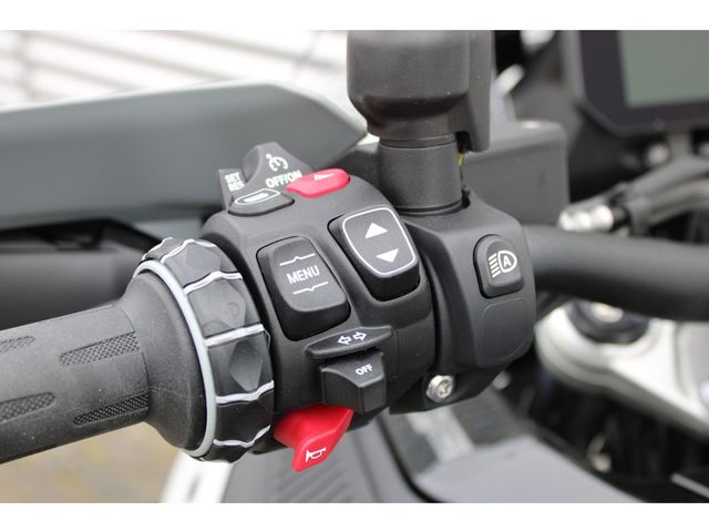 bmw - r-1300-gs-adventure