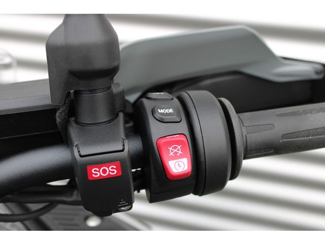 bmw - r-1300-gs-adventure