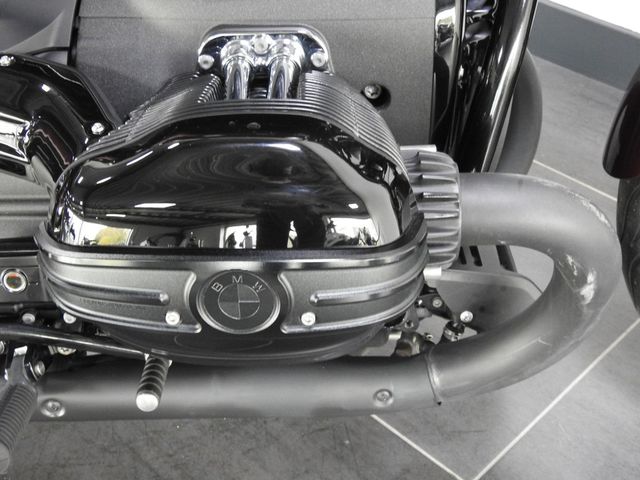 bmw - r-18