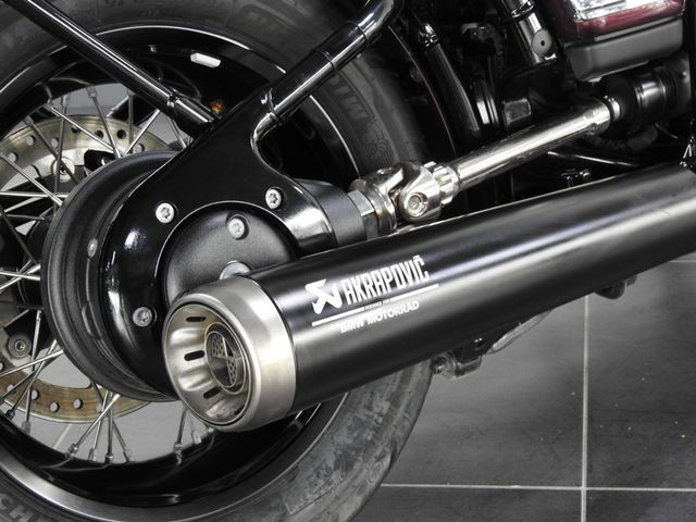 bmw - r-18