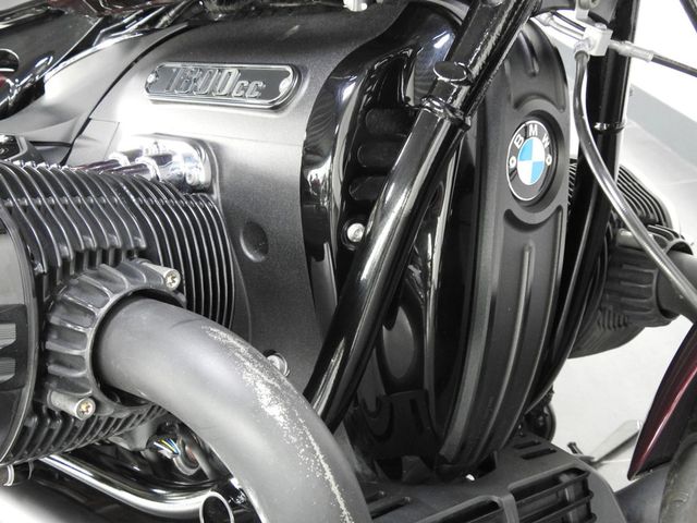 bmw - r-18