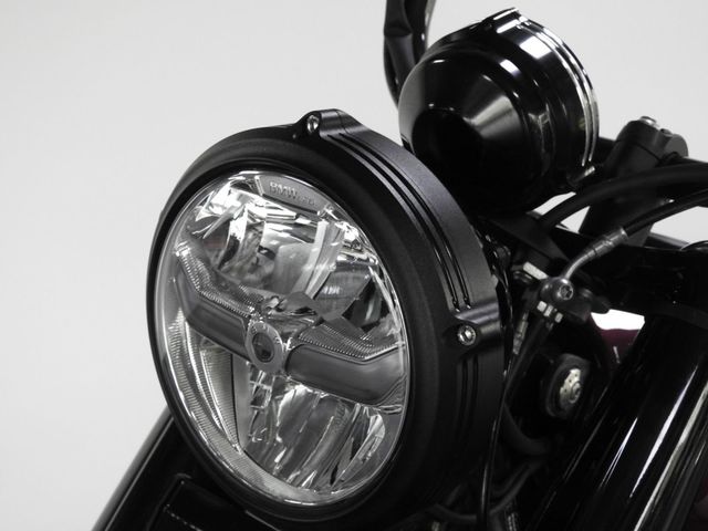 bmw - r-18