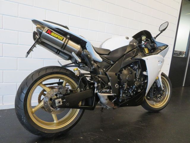yamaha - yzf-r1