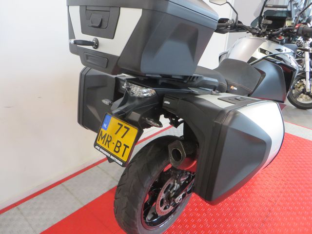 ktm - 1290-super-adventure-s