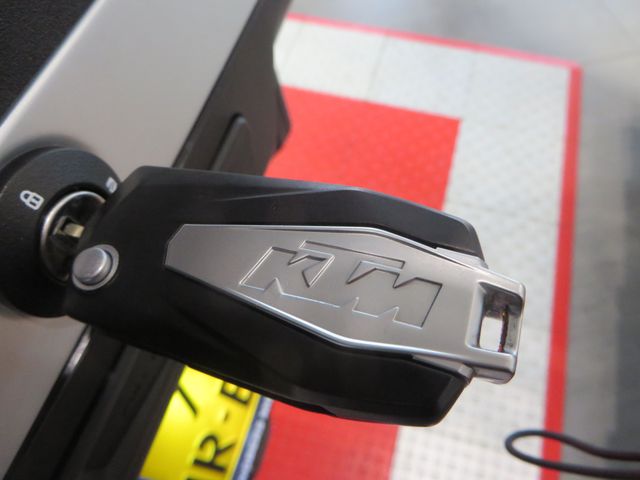 ktm - 1290-super-adventure-s