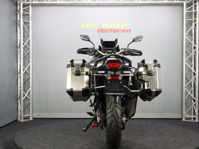 honda - crf-1100-l-africa-twin-adventure-sports