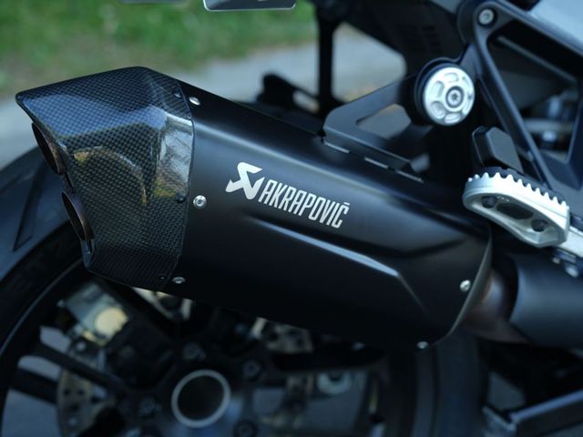 bmw - r-1300-gs-adventure