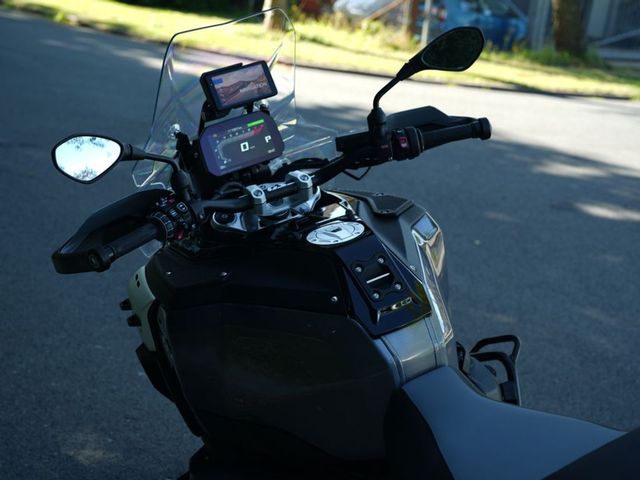 bmw - r-1300-gs-adventure