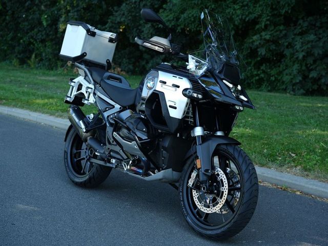 bmw - r-1300-gs-adventure