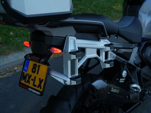 bmw - r-1300-gs-adventure