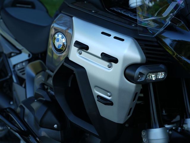 bmw - r-1300-gs-adventure
