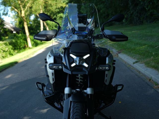 bmw - r-1300-gs-adventure