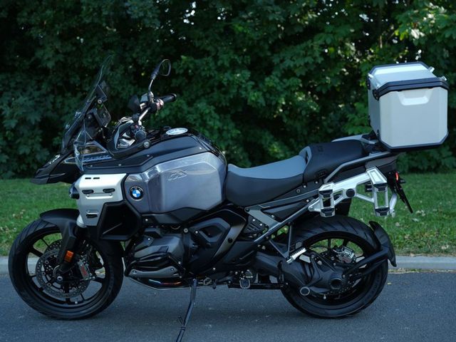 bmw - r-1300-gs-adventure