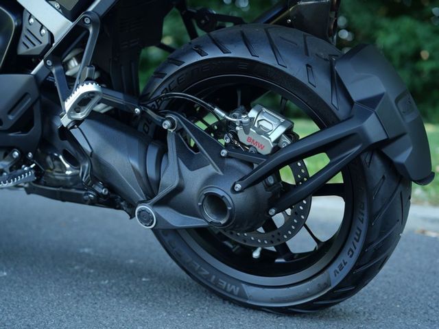 bmw - r-1300-gs-adventure