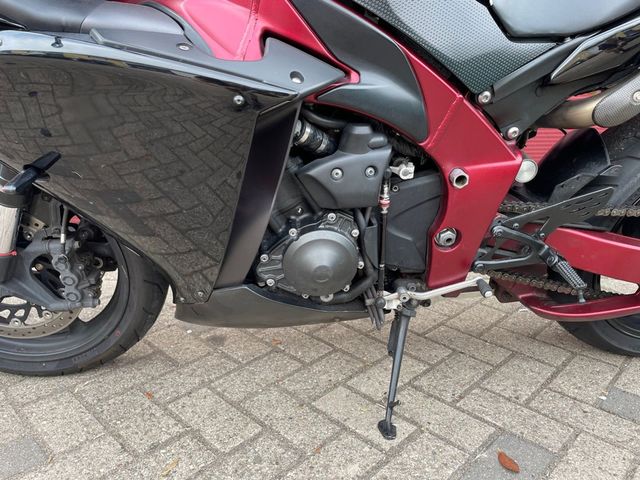 yamaha - yzf-r1