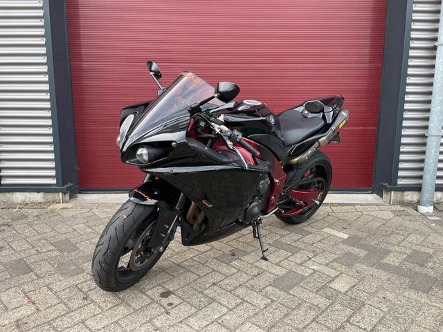 yamaha - yzf-r1