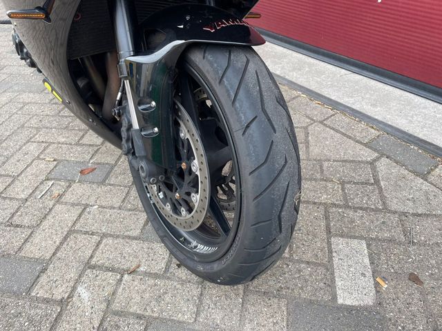 yamaha - yzf-r1