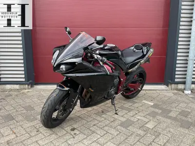 YAMAHA YZF R1 – foto 2