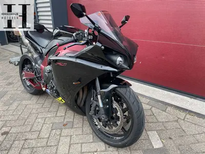 YAMAHA YZF R1 – foto 4