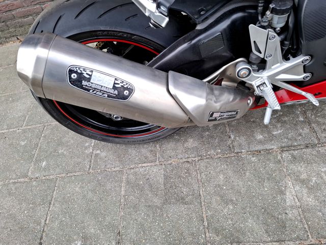 honda - cbr-1000-rr-fireblade-c-abs