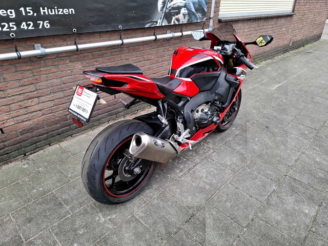 honda - cbr-1000-rr-fireblade-c-abs