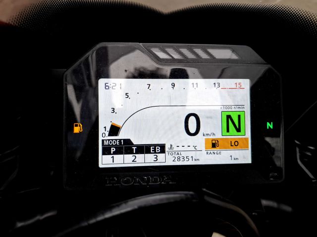 honda - cbr-1000-rr-fireblade-c-abs