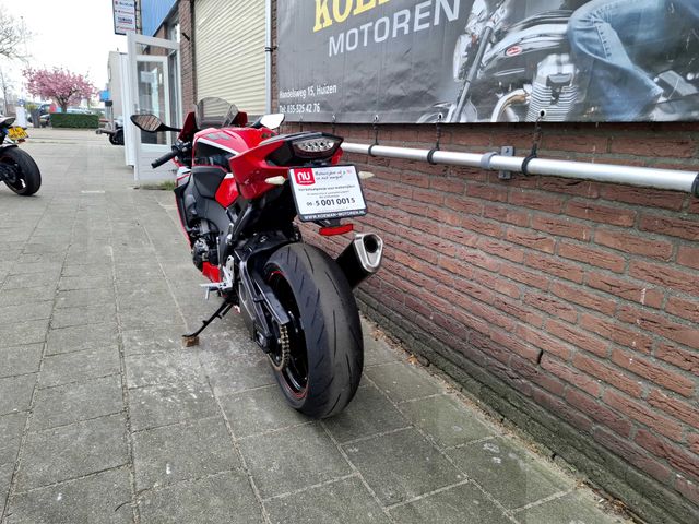 honda - cbr-1000-rr-fireblade-c-abs