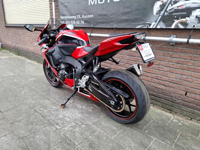 honda - cbr-1000-rr-fireblade-c-abs