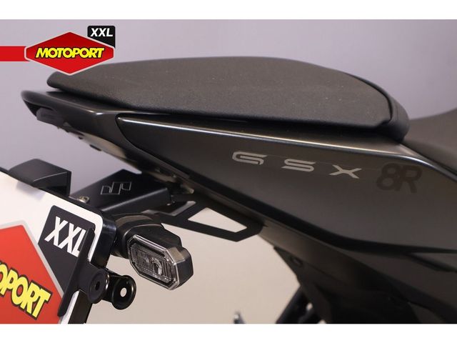 suzuki - gsx-8r