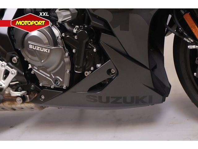 suzuki - gsx-8r