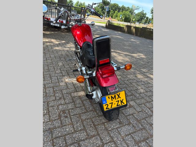 suzuki - vs-800-intruder