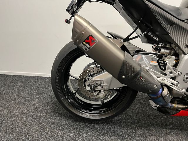 aprilia - tuono--v4-1100-factory