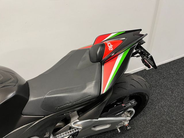 aprilia - tuono--v4-1100-factory