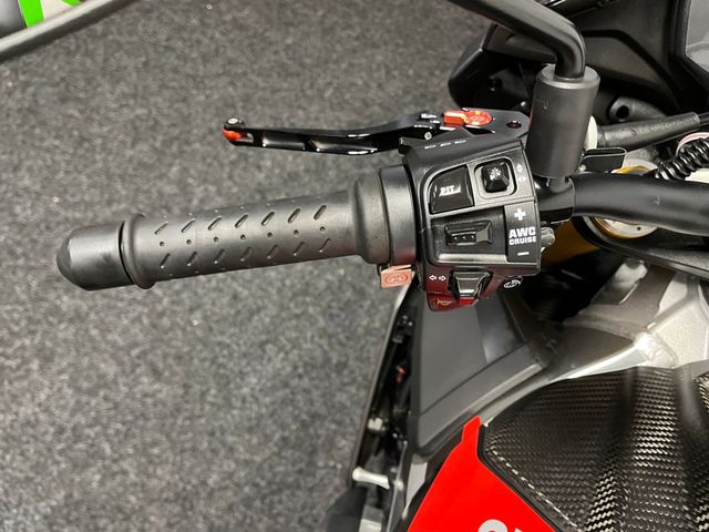 aprilia - tuono--v4-1100-factory