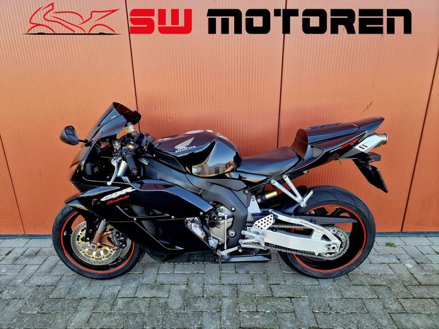 honda - cbr-1000-rr-fireblade