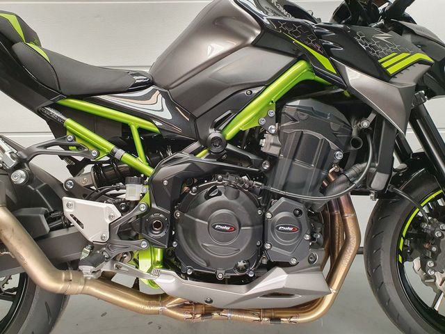 kawasaki - z900