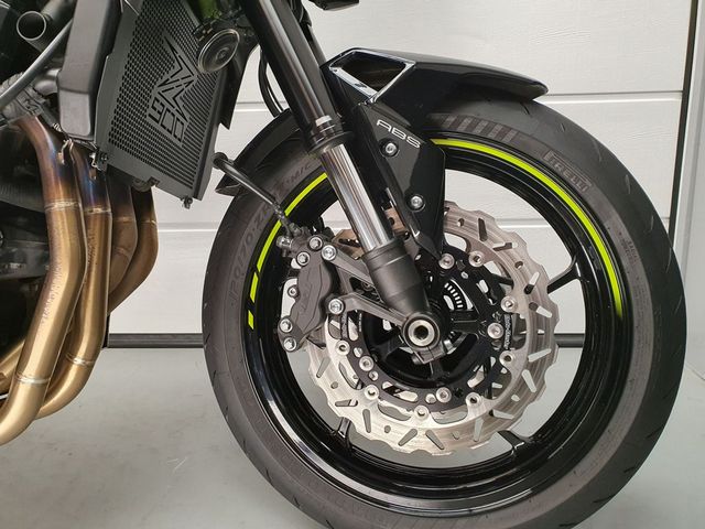 kawasaki - z900