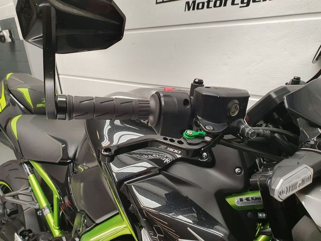 kawasaki - z900