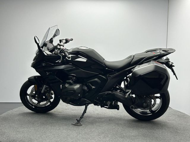 bmw - r-1300-rs