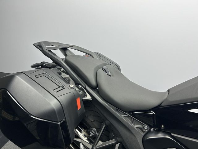 bmw - r-1300-rs