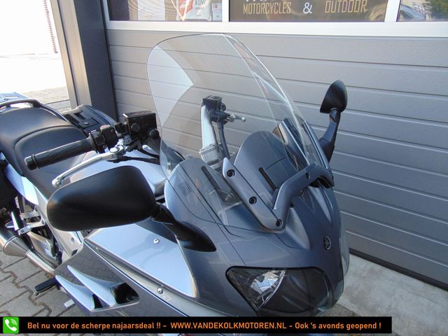 yamaha - fjr-1300