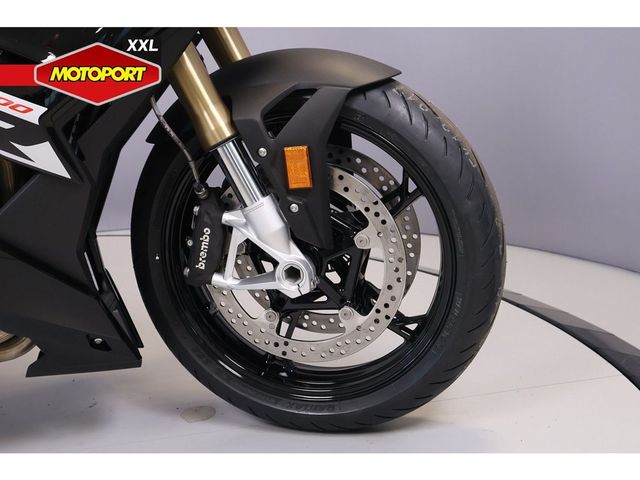 bmw - s-1000-r