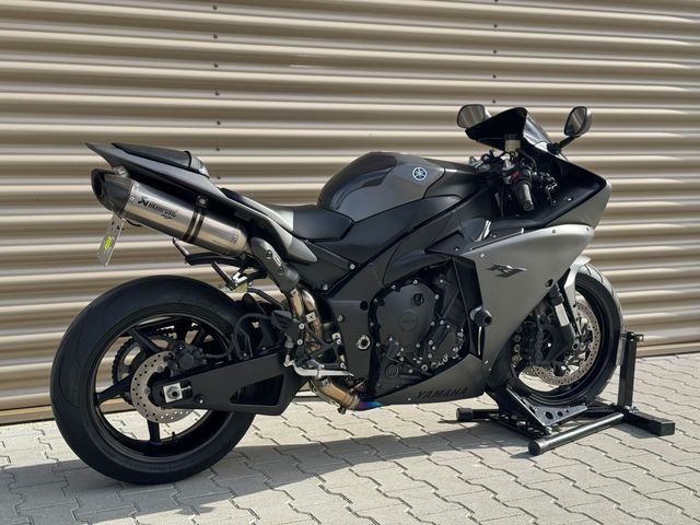 yamaha - yzf-r1