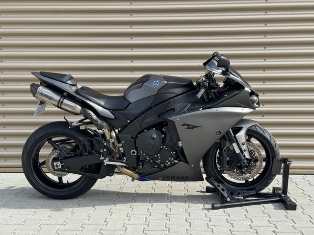 yamaha - yzf-r1