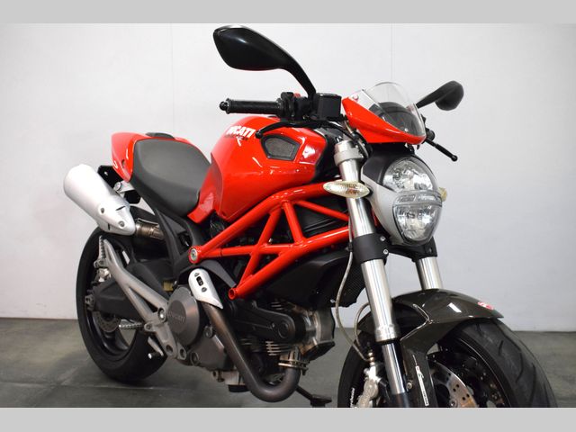 ducati - monster-696
