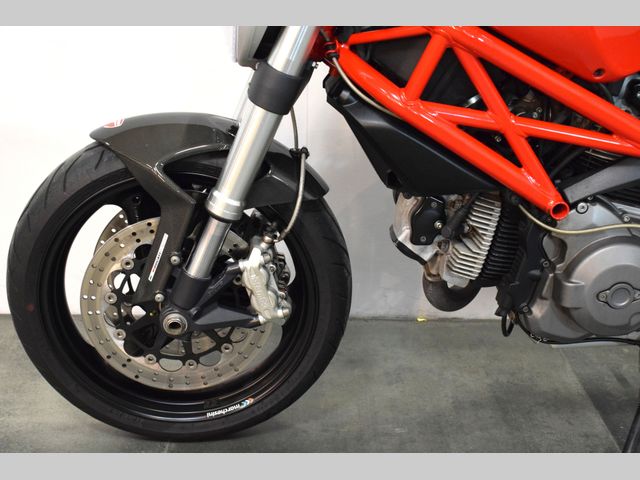 ducati - monster-696